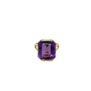 14k Yellow Gold Amethyst Ring
