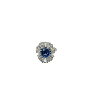 18K White Gold Sapphire and Diamond Ring