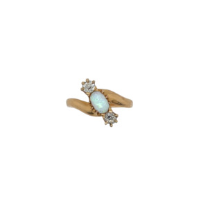 Antique 14K Yellow Gold Opal and Diamond Ring